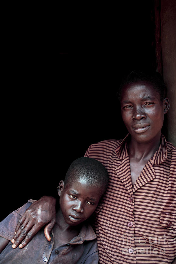 Mother And Hiv-positive Child Photograph by Mauro Fermariello/science Photo Library