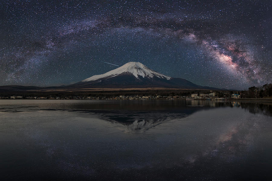 Mount Fuji Photograph by Royhoo