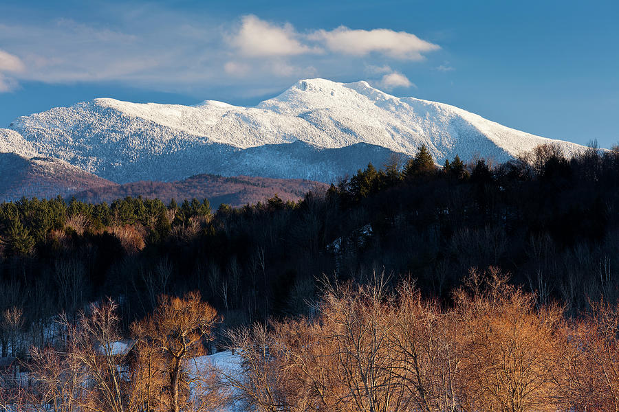 https://images.fineartamerica.com/images/artworkimages/mediumlarge/2/mount-mansfield-winter-scenic-2-alan-l-graham.jpg