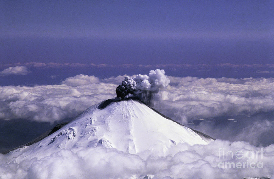 Mount St. Helens Erupting Photograph by Bettmann