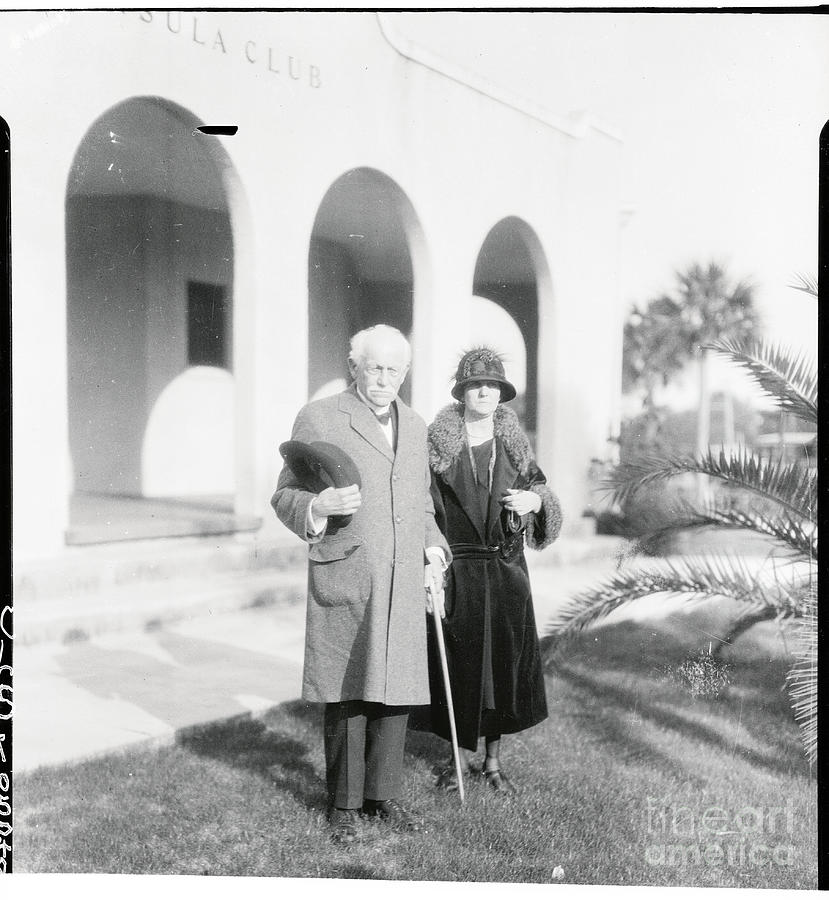 Mr. And Mrs. G. Harding Standing Photograph by Bettmann
