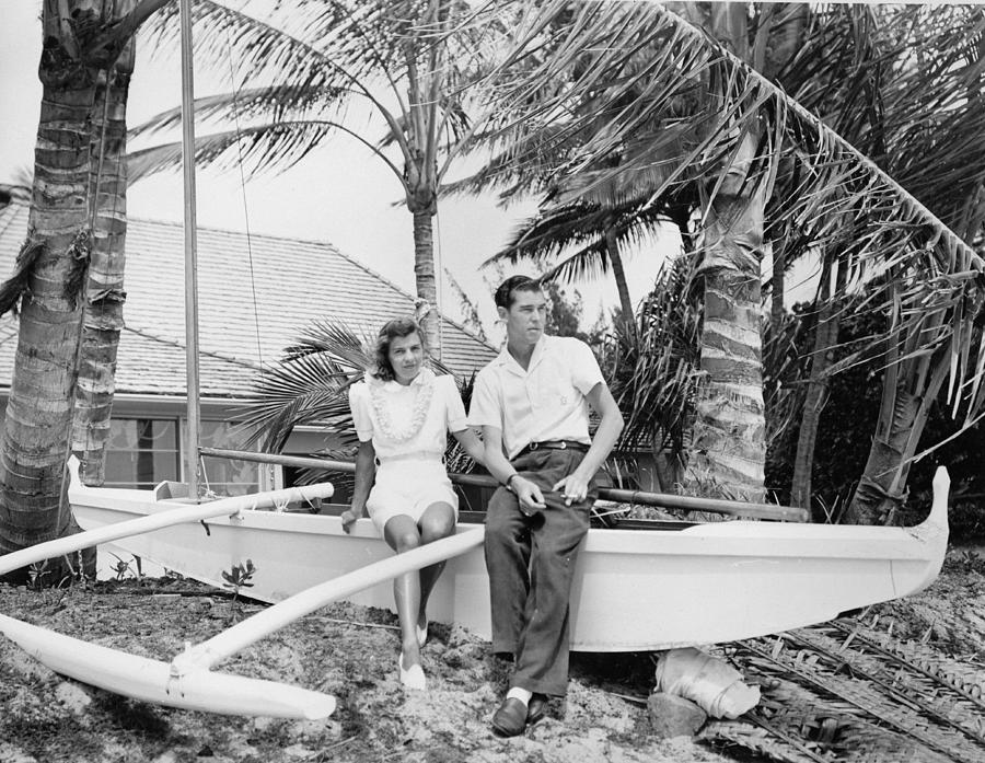 Mrs & Mrs George Vanderbilt In Hawaii Photograph by Bert Morgan