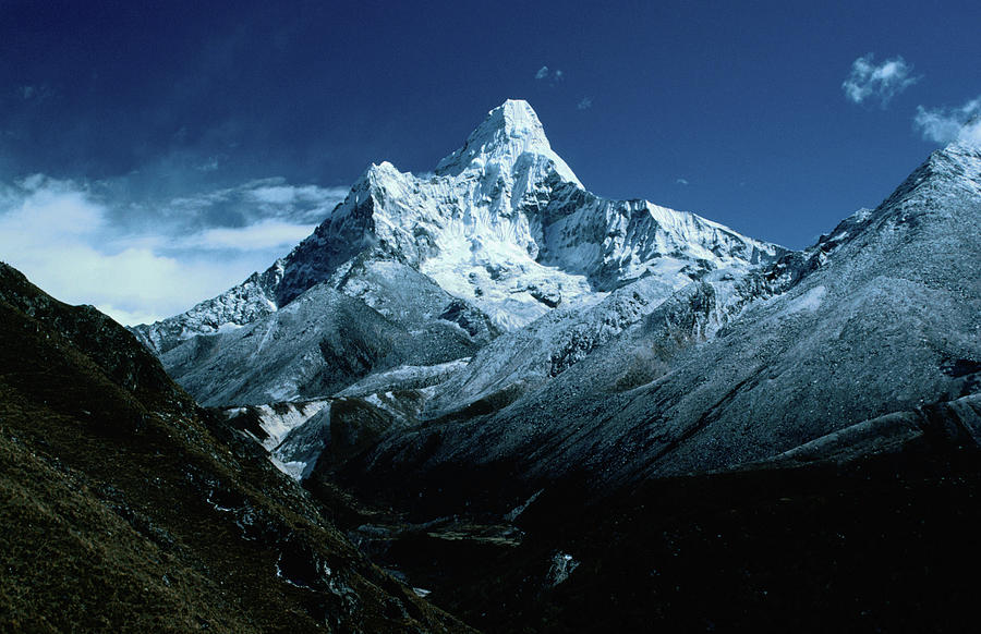 Mt Ama Dablam 6856m From The Trail Photograph by Richard Ianson