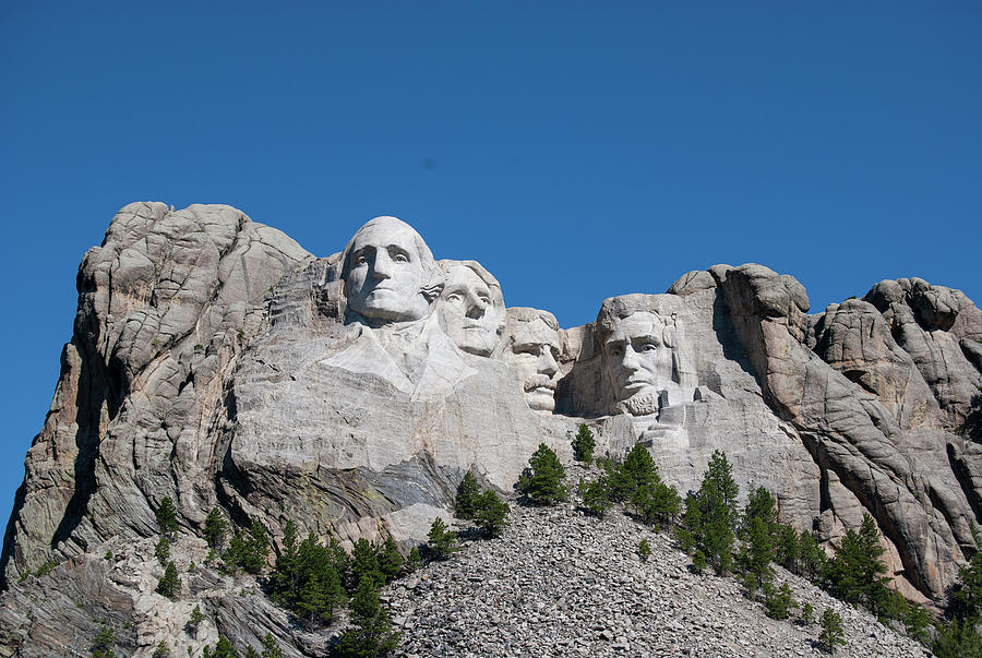 Mt. Rushmore Digital Art by Gary Grayson