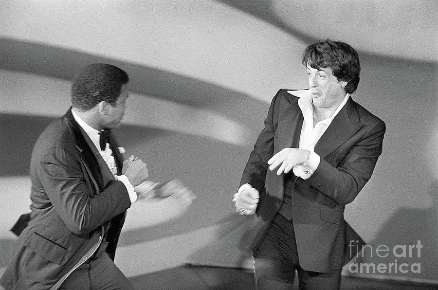 Muhammad Ali And Sylvester Stallone Box Photograph by Bettmann