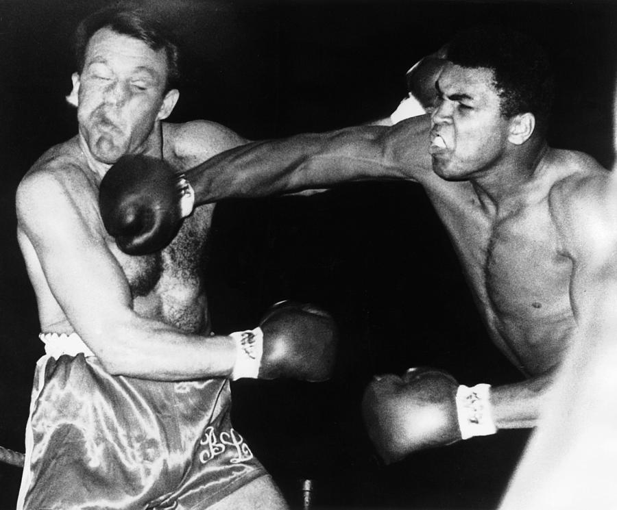 Muhammad Ali Vs Brian London In 1966 Photograph by Keystone-france