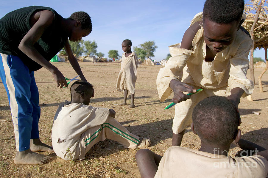 Muslim Boys Cutting Hair Photograph by Peter Menzel/science Photo Library