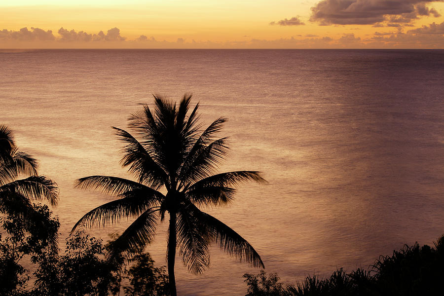 Na Pali Coast Glowing At Sunset Photograph by Toshi Sasaki