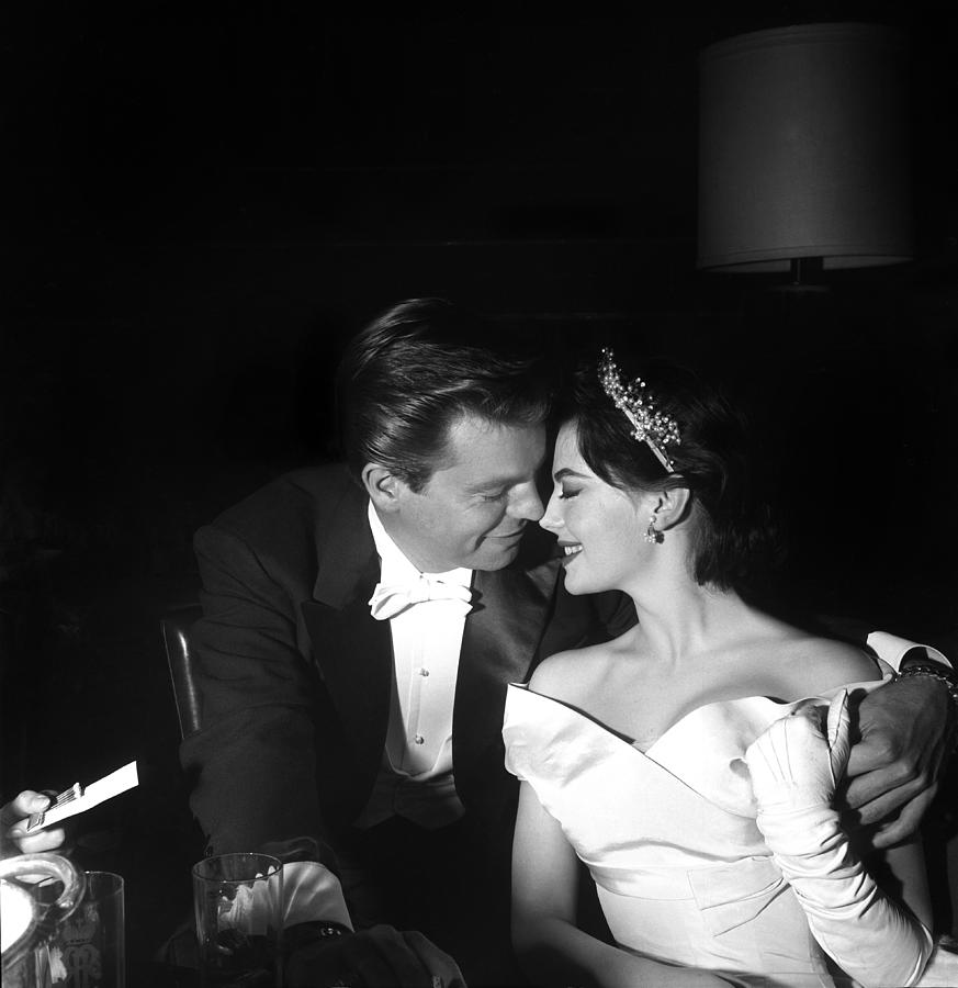 Natalie Wood And Robert Wagner Photograph by Michael Ochs Archives