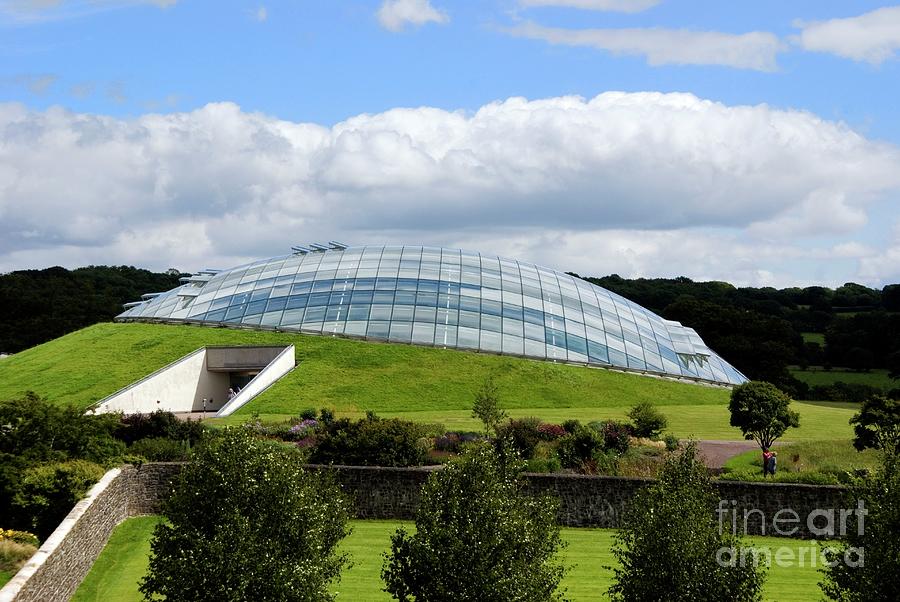 Flower Photograph - National Botanic Garden Wales Glasshouse by Mark Williamson/science Photo Library