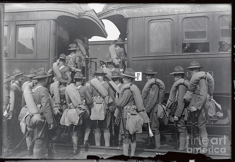 National Guardsmen Leaving For Encampmen Photograph by Bettmann