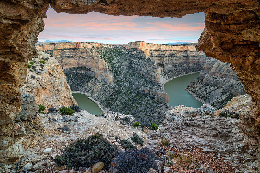Nature Photograph - Natural Arch in Bighorn Canyon by Leland D Howard