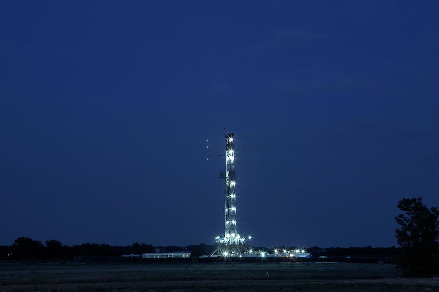 Natural Gas Drilling Rig Photograph by Tmarvin