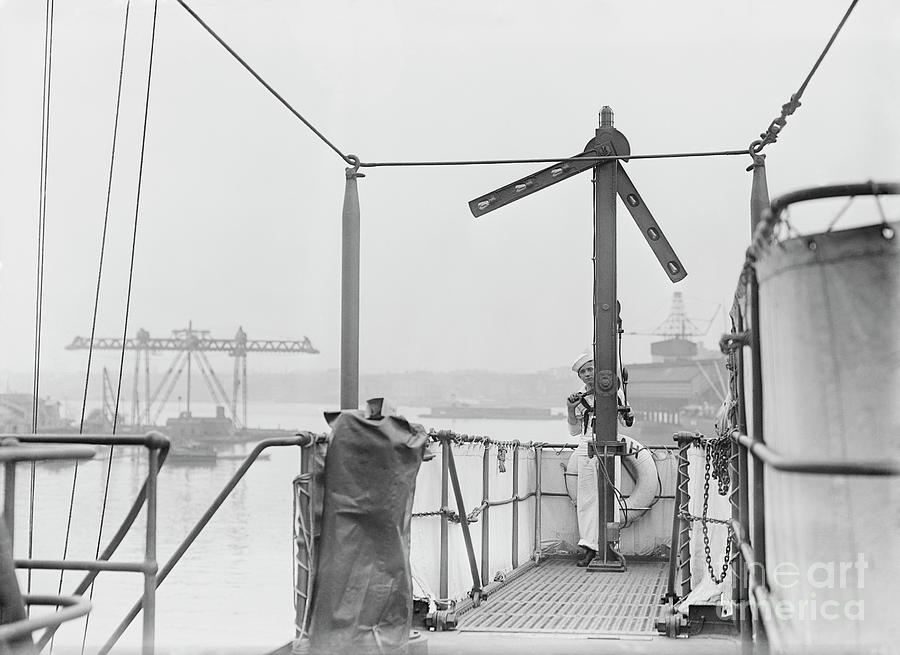Naval Semaphore Signalling Photograph by Library Of Congress/science Photo Library