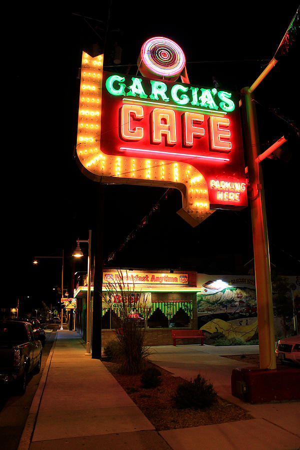 Albuquerque Digital Art - Neon Nostalgia - Garcias Cafe, Albuquerque by Matt Richardson