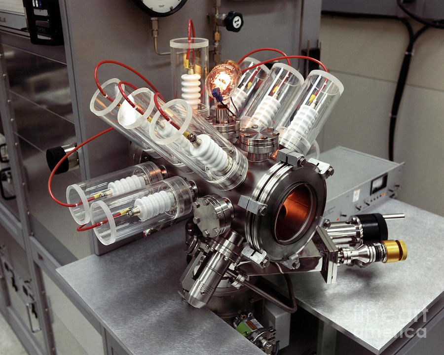 Neutral Molecular Beam Surface Probe Photograph by Us Department Of Energy/science Photo Library