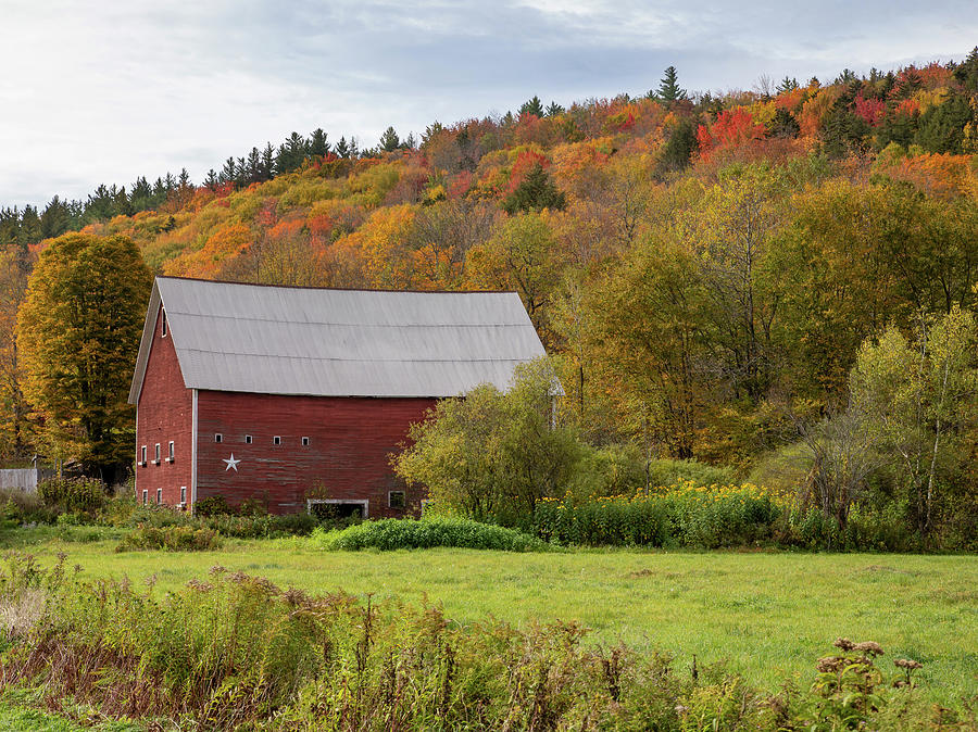 New England Red Barn in Fall Photograph by Rebecca Cozart