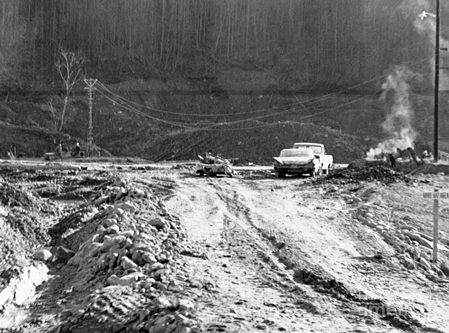 New Kentucky Coal Mine Explosion Photograph by Bettmann