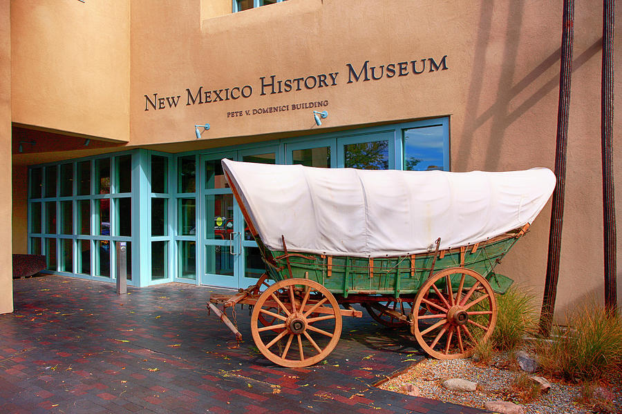Santa Fe Photograph - New Mexico History Museum by Chris Smith