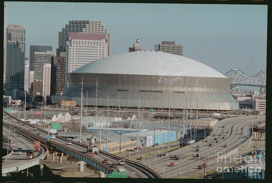 New Orleans Superdome Photograph by Bettmann