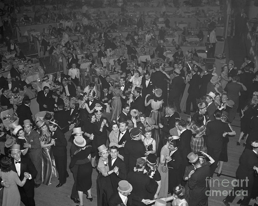 New Years Party For 1940 Photograph by Bettmann