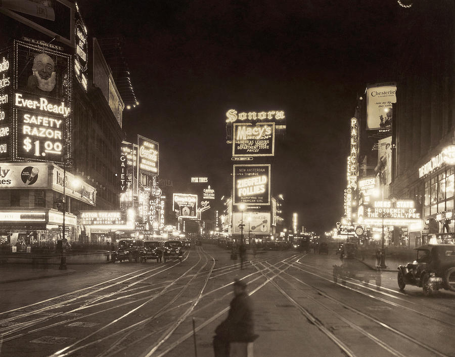 New York, Broadway, 1923 Photograph by Granger - Fine Art America