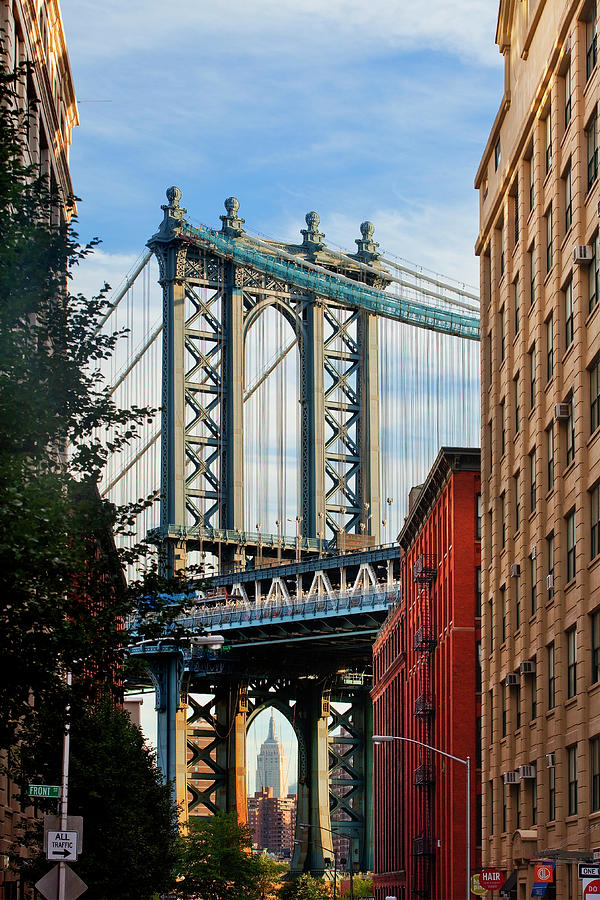 New York City, Manhattan Bridge Digital Art by Luigi Vaccarella