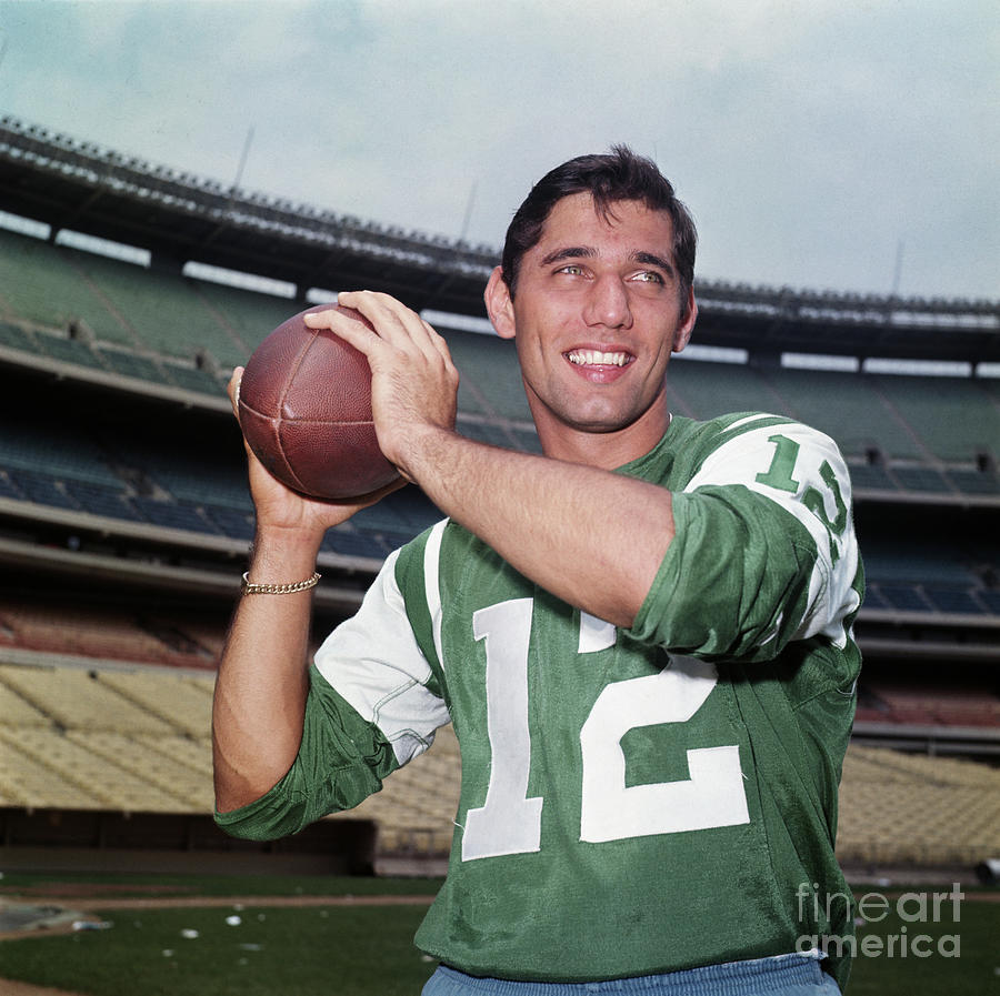 New York Jets Quarterback Joe Namath Photograph by Bettmann