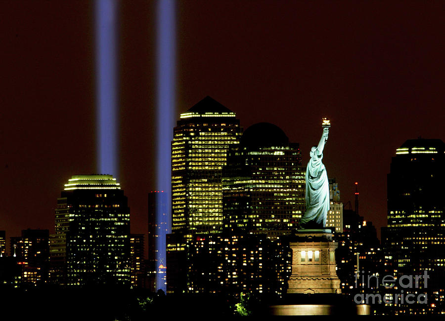 New York Marks Second Anniversary Photograph by Chris Hondros