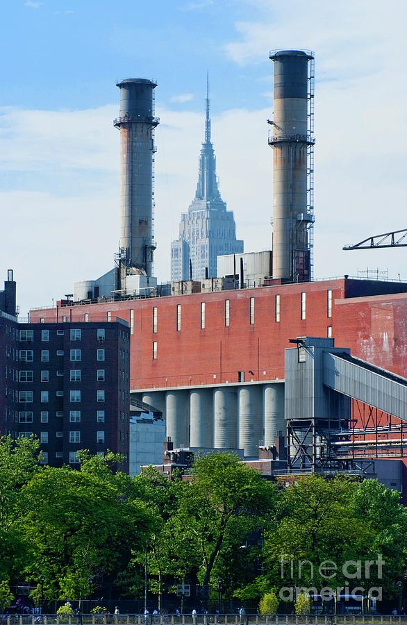 New York Power Station And Empire State Photograph by Mark Williamson/science Photo Library