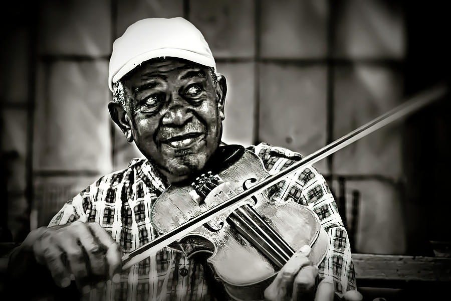 New York Street Fiddler Photograph by Pheasant Run Gallery