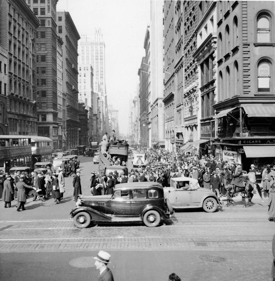 New York Street Scene Photograph by Hulton Archive