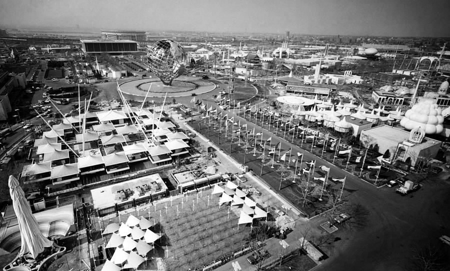 New York World's Fair Photograph by Roger Higgins - Fine Art America