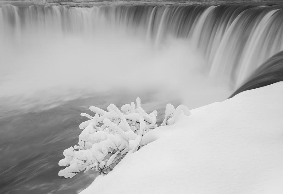 Niagara Falls After Snow Photograph by Li Jian
