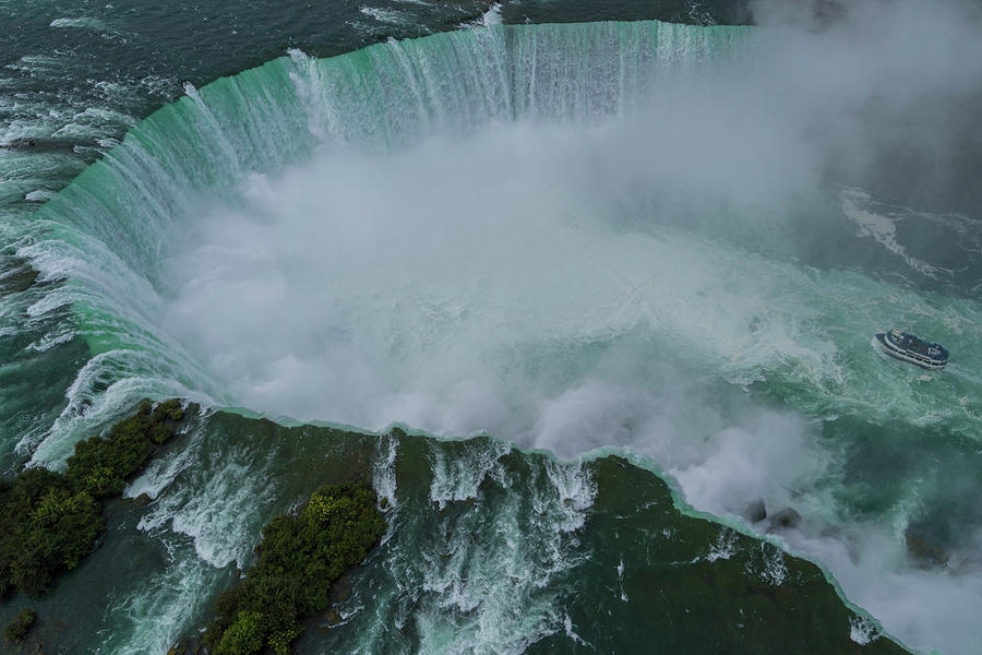 Niagara Falls, New York Photograph by Peter Essick