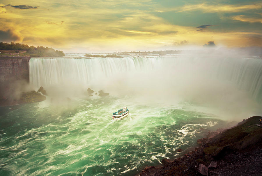 Niagara Falls Photograph by Xavierarnau