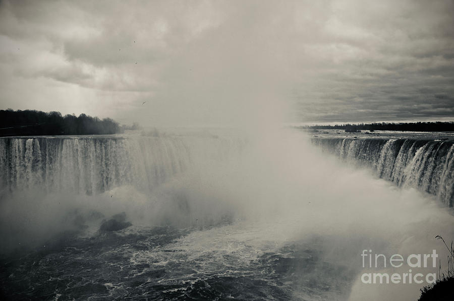 Niagara Splendour Photograph by Debra Banks