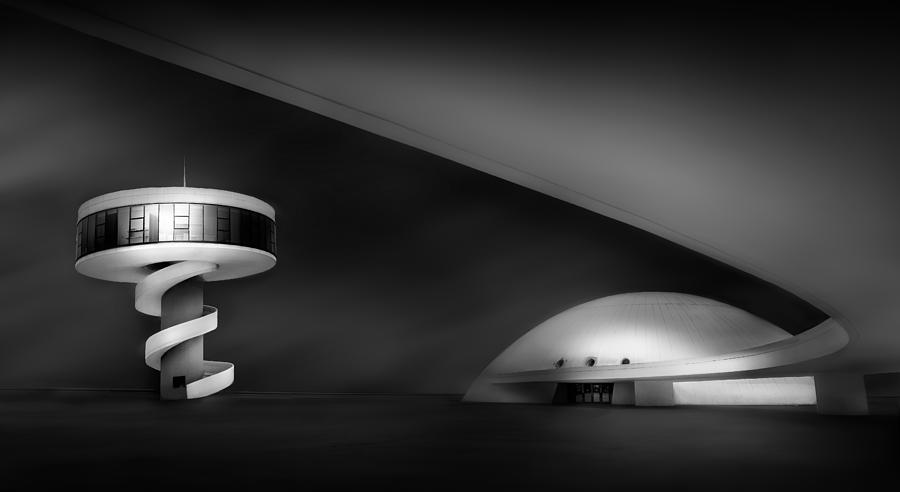 Niemeyer Art II Photograph by Fran Osuna