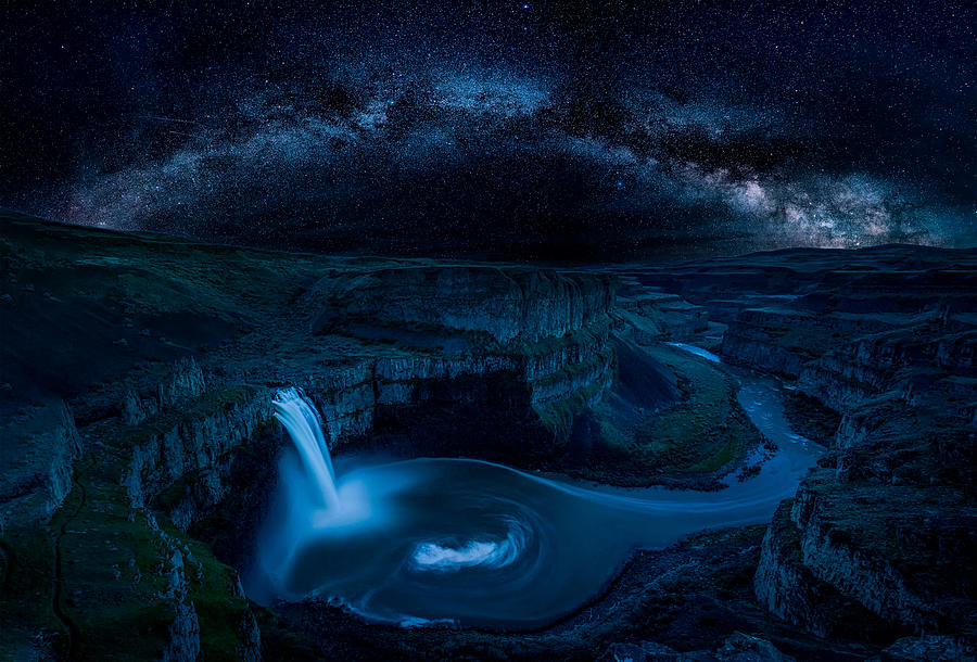 Waterfall Photograph - Night At Palouse Falls by Lydia Jacobs