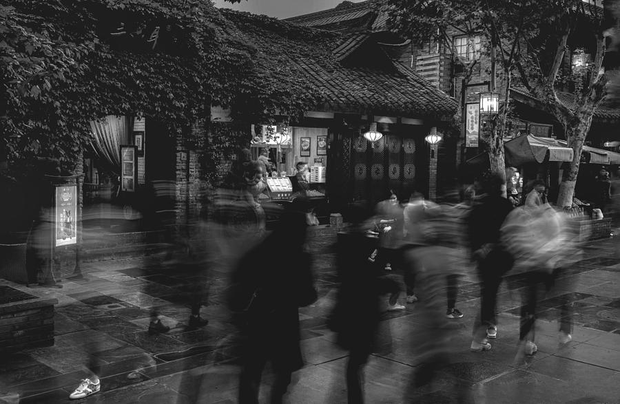 Night Life In Kuanzhai Alley Photograph by Jiahong Zeng