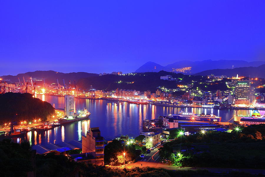 Night Scene Of Keelung Harbor In Taiwan Photograph by Copyrighted © Tsung-heng, Chen (elf0724)