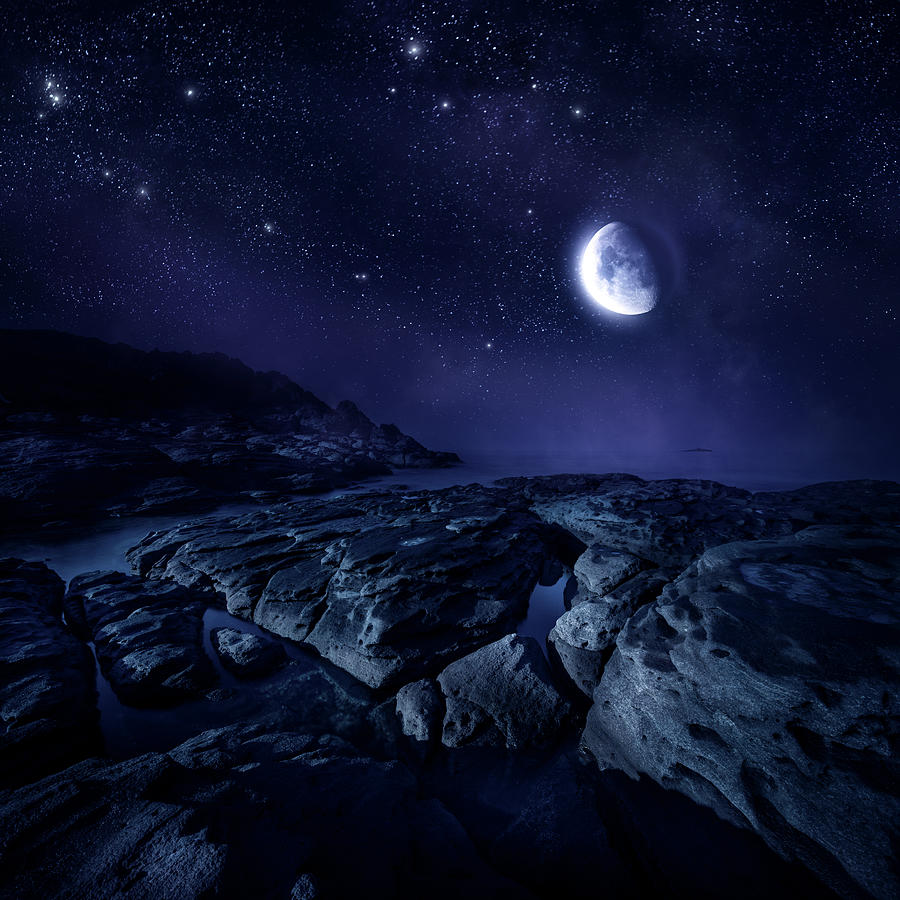 Night Shot Of Sea And Rocks Photograph by Da-kuk