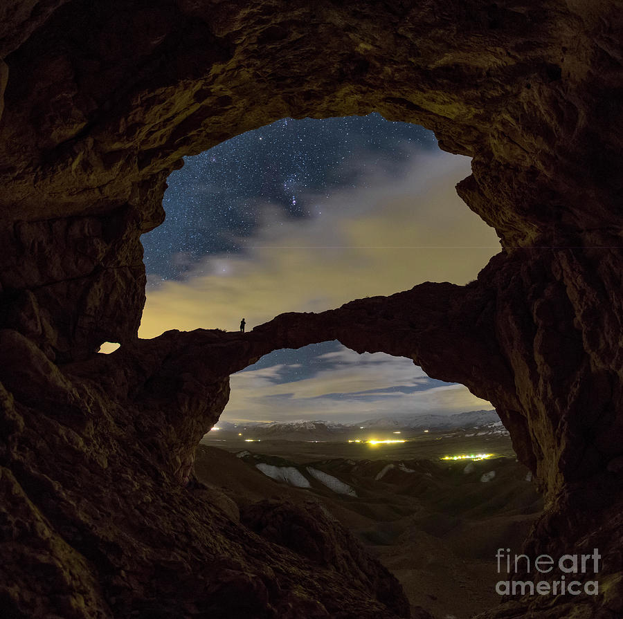 Night Sky Over Natural Stone Bridge Photograph by Amirreza Kamkar / Science Photo Library