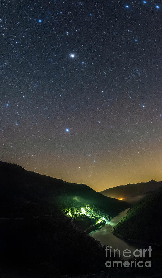 Corvus Photograph - Night Sky Over Tua Valley by Miguel Claro/science Photo Library