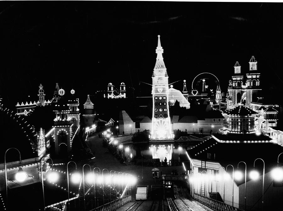 Night View Of Luna Park Photograph by Bert Morgan