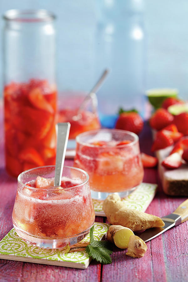 Non-alcoholic Strawberry Punch With Ginger And Lime Photograph by Teubner Foodfoto