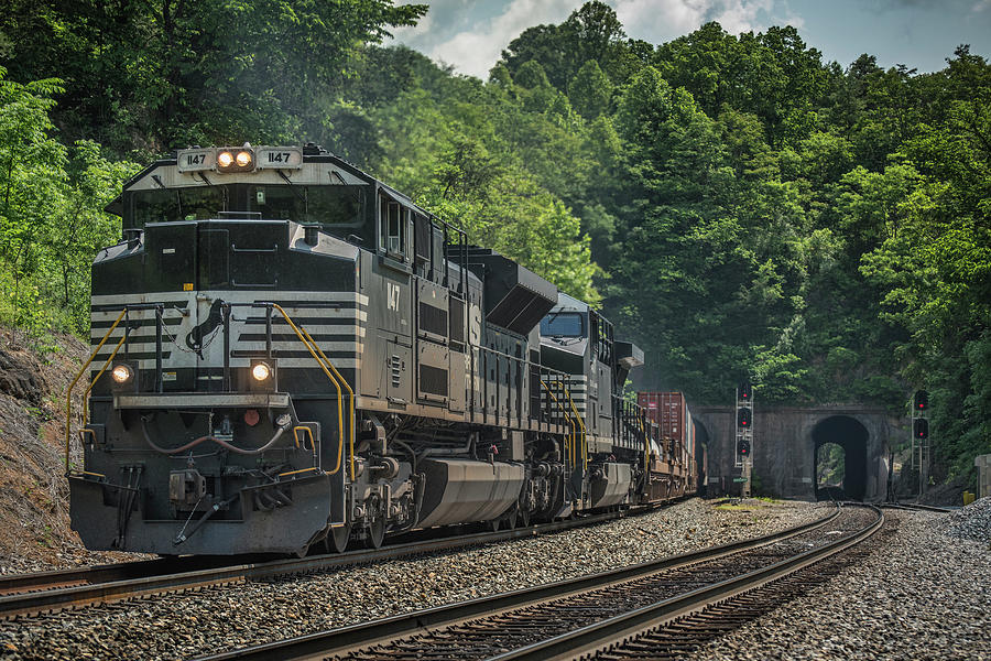 Norfolk Southern 847 at Montgomery Tunnel Photograph by Jim Pearson