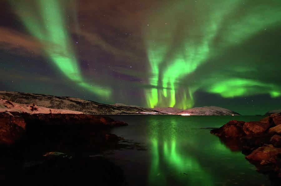 Northern Lights In Kvalsundet Photograph by John Hemmingsen