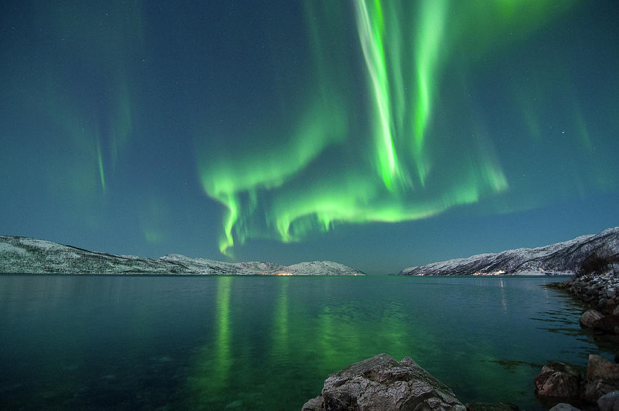 Northern Lights In Simavika Photograph by Bernt Olsen