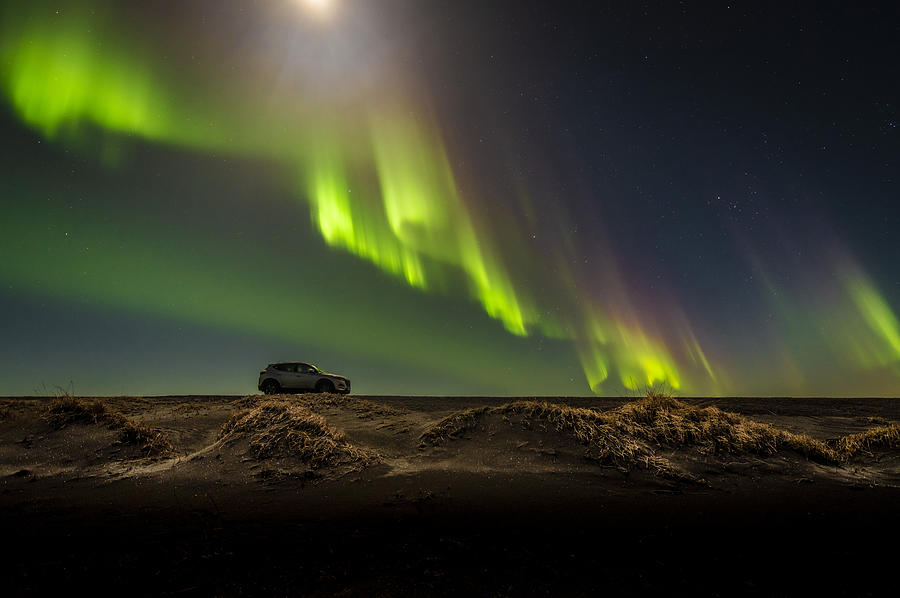 Northern Lights Under The Moonlight Photograph by Wei (david) Dai